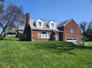 472 Kiwanis Avenue, Morgantown, WV 26505