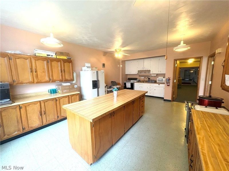 1951 Parkman Road, Warren, OH 44485 Photo 28