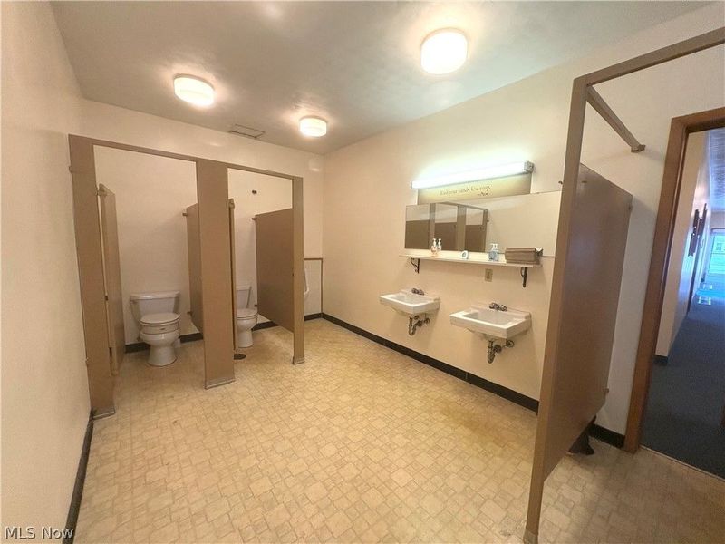 1951 Parkman Road, Warren, OH 44485 Photo 41