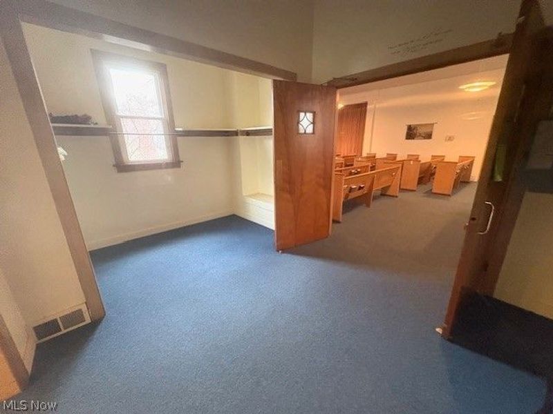 1951 Parkman Road, Warren, OH 44485 Photo 6