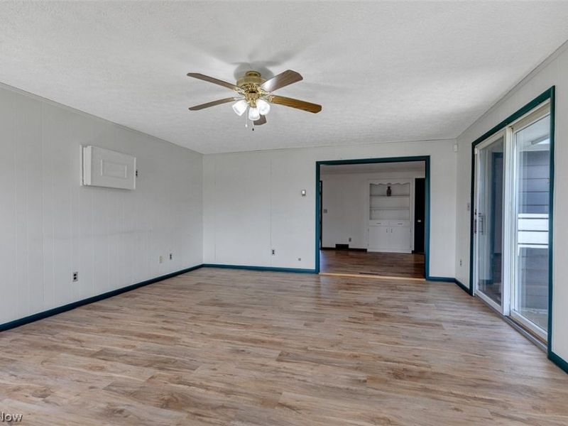 3827 Valleyview Drive, Lorain, OH 44053 Photo 16