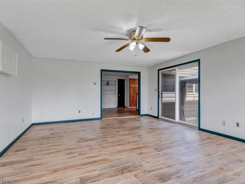 3827 Valleyview Drive, Lorain, OH 44053 Photo 17