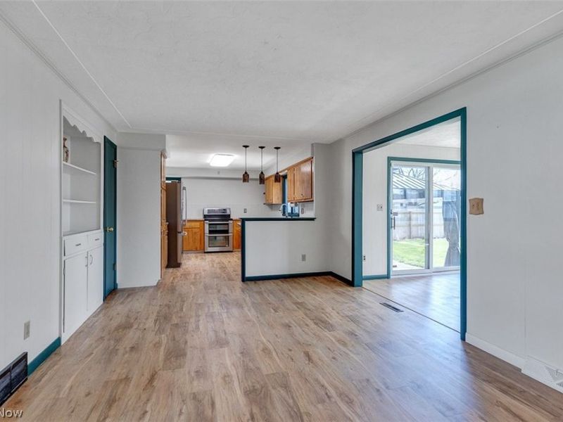 3827 Valleyview Drive, Lorain, OH 44053 Photo 8