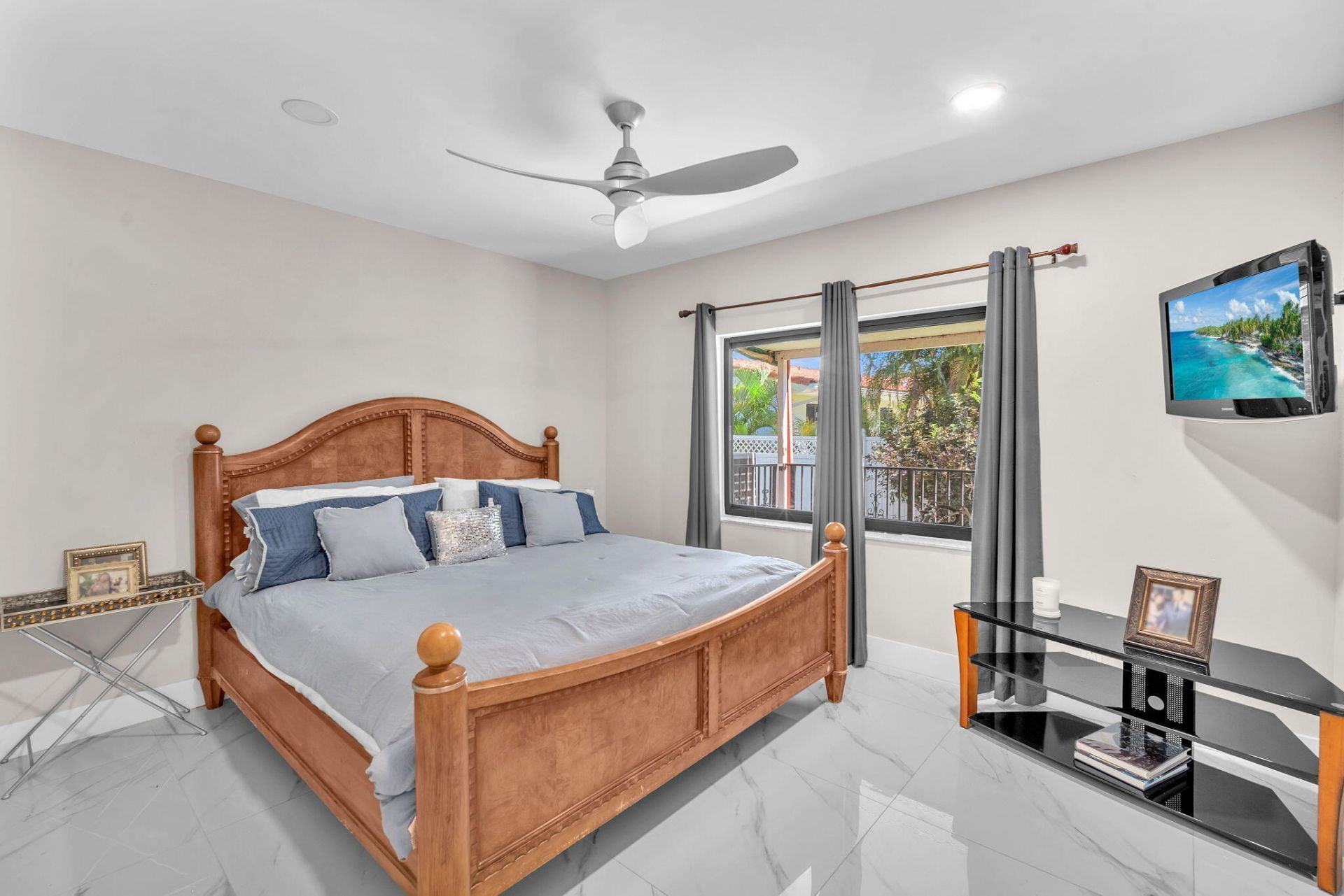 11490 W Biscayne Canal Road, Miami, FL 33161 Photo