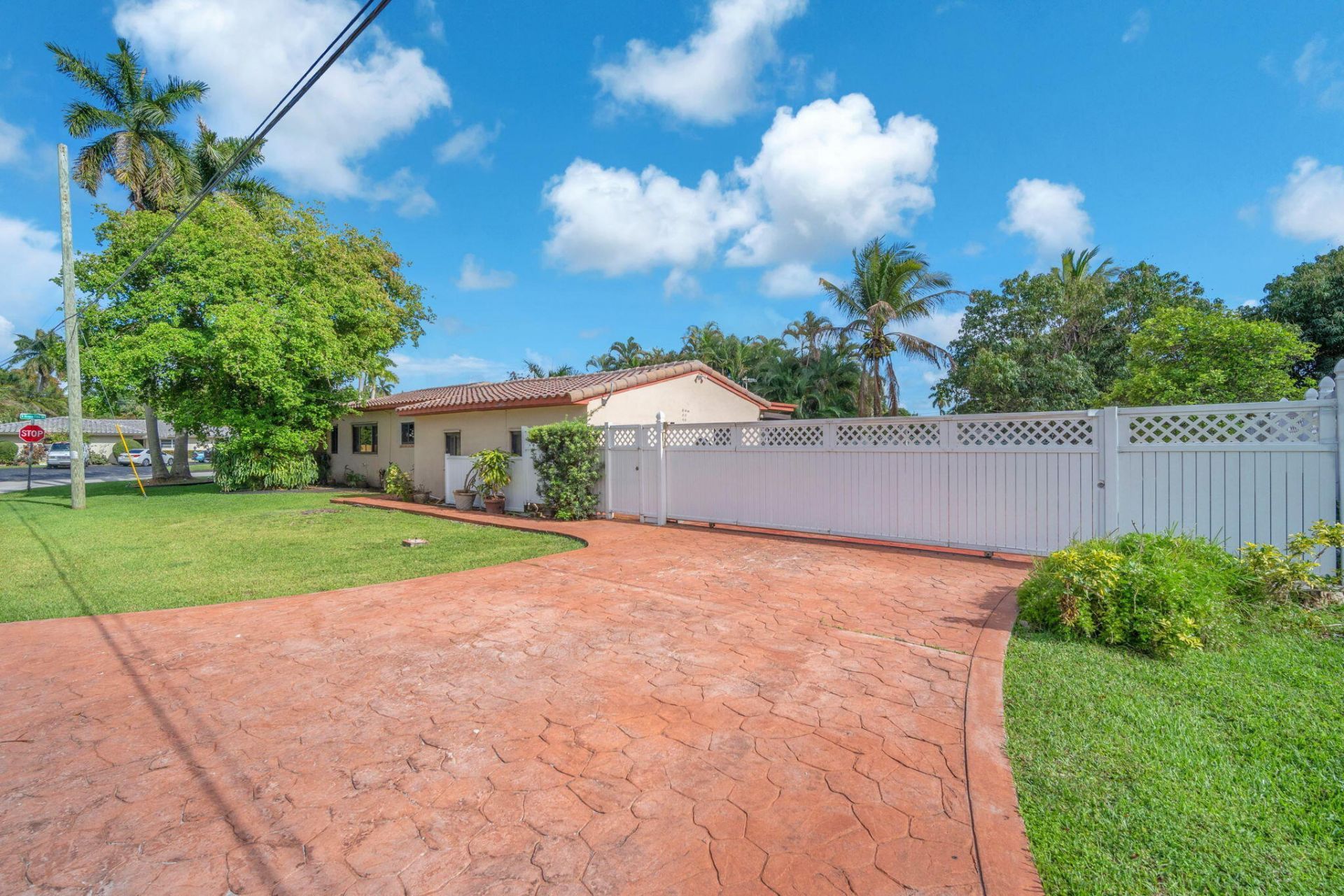 11490 W Biscayne Canal Road, Miami, FL 33161 Photo