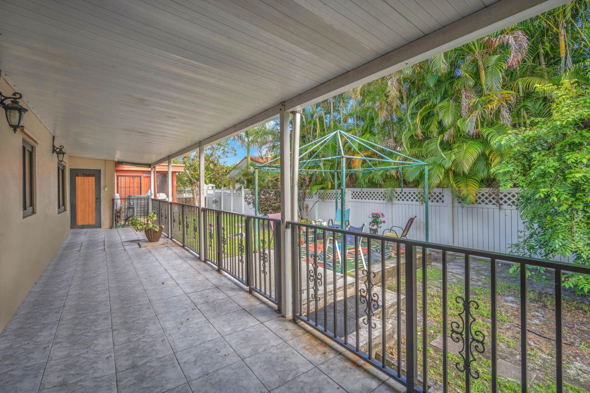 11490 W Biscayne Canal Road, Miami, FL 33161 Photo