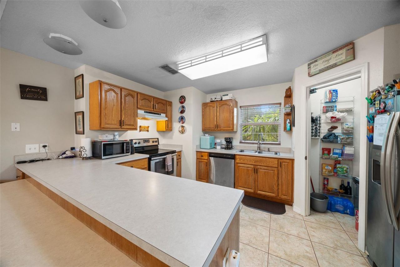 115 Helen Drive , Kenansville, FL 34739 Photo