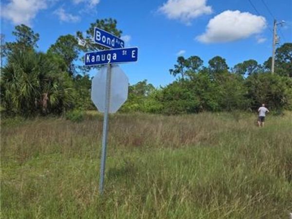 630 S bond AVE , LEHIGH ACRES, fl 33974