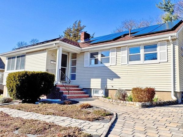 22 Ames St, Quincy, MA 02169