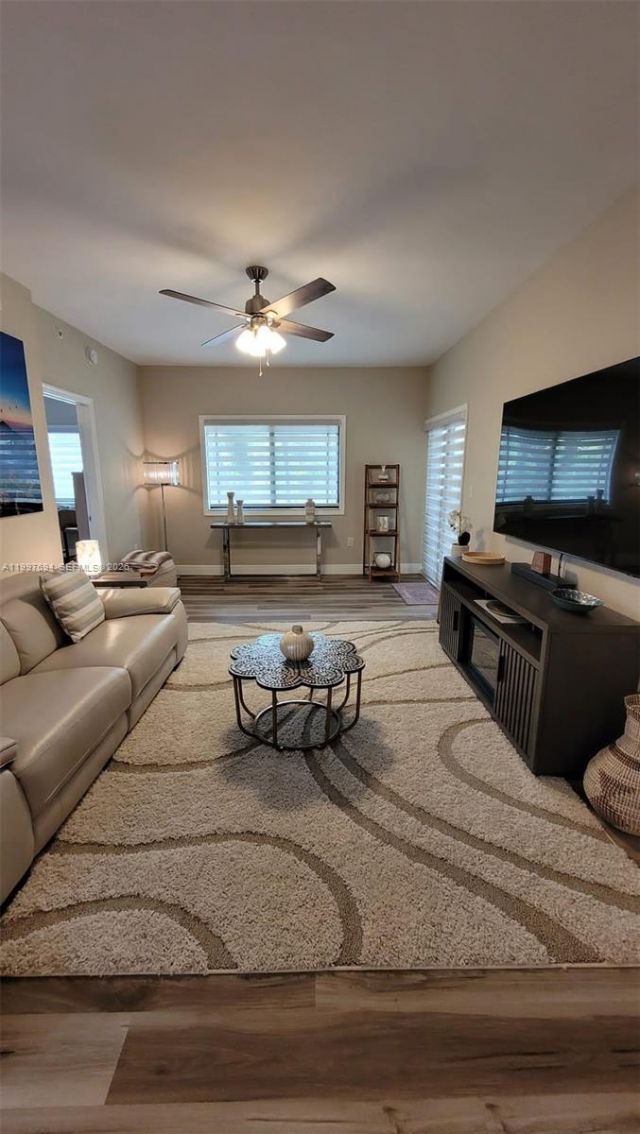 2916 Tuscany Ct, Unit 201, Palm Beach Gardens, FL 33410 Photo