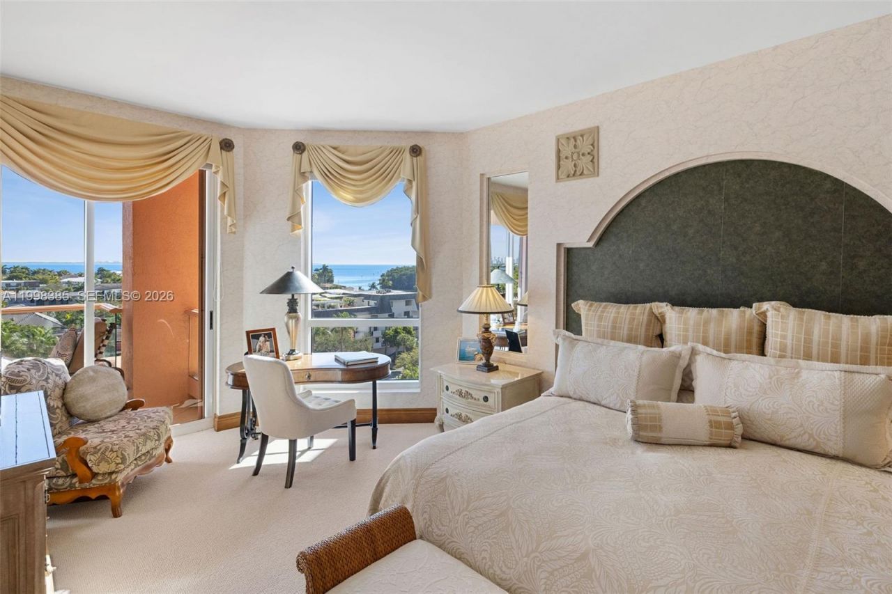 10 Edgewater Dr, Unit 7G, Coral Gables, FL 33133 Photo