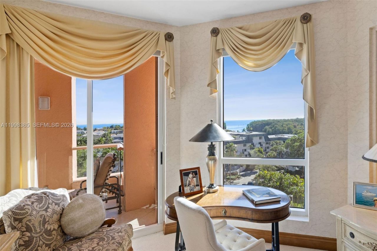 10 Edgewater Dr, Unit 7G, Coral Gables, FL 33133 Photo