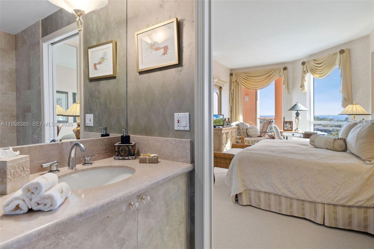 10 Edgewater Dr, Unit 7G, Coral Gables, FL 33133 Photo