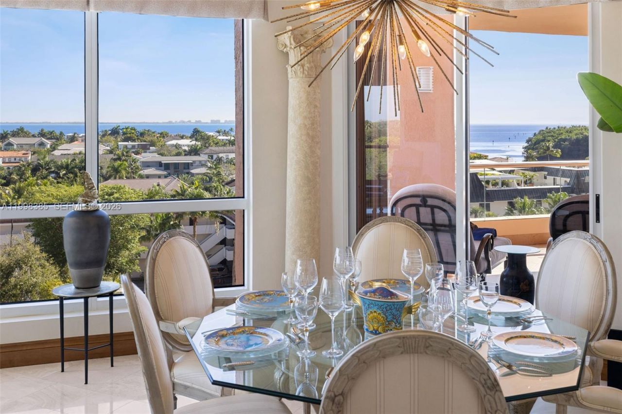 10 Edgewater Dr, Unit 7G, Coral Gables, FL 33133 Photo