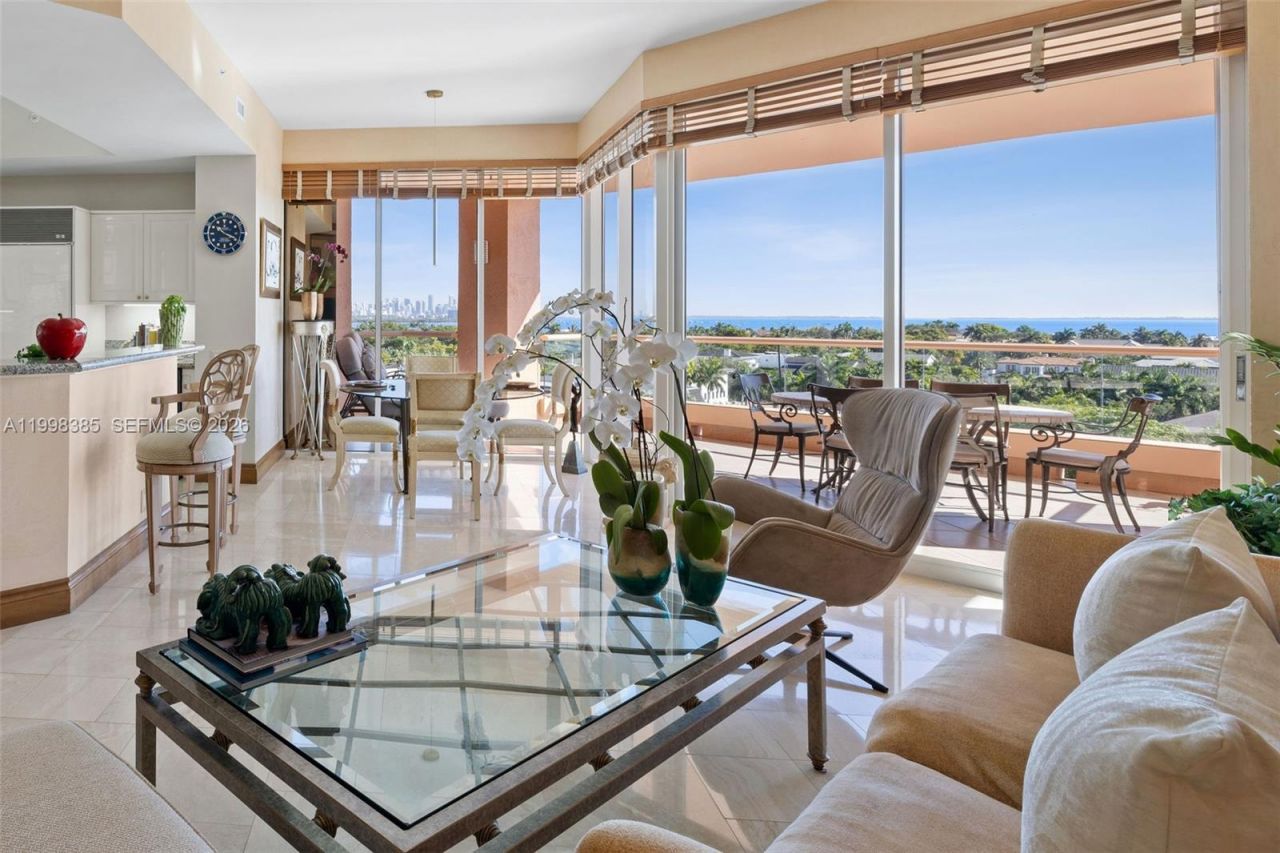 10 Edgewater Dr, Unit 7G, Coral Gables, FL 33133 Photo