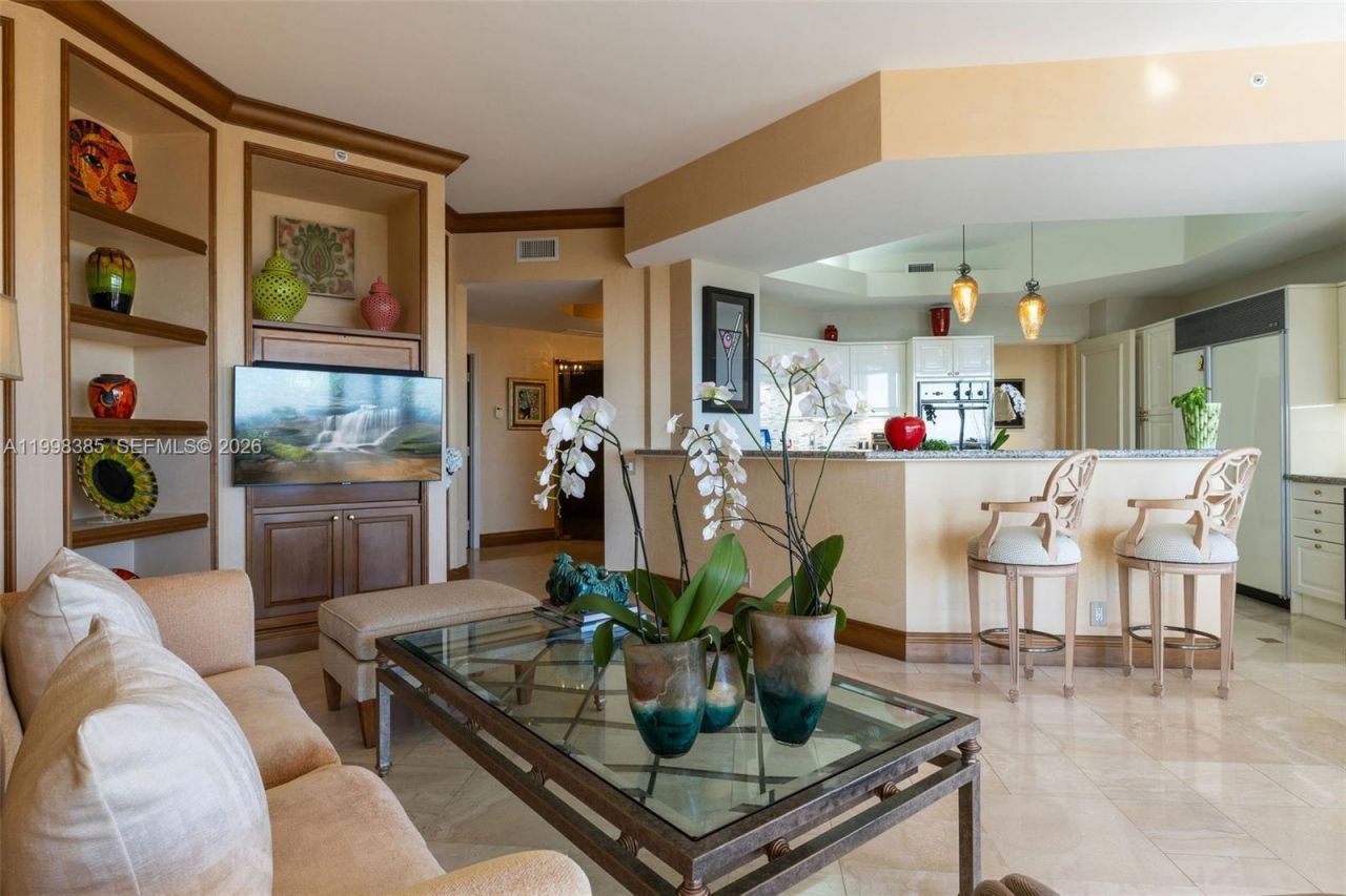 10 Edgewater Dr, Unit 7G, Coral Gables, FL 33133 Photo