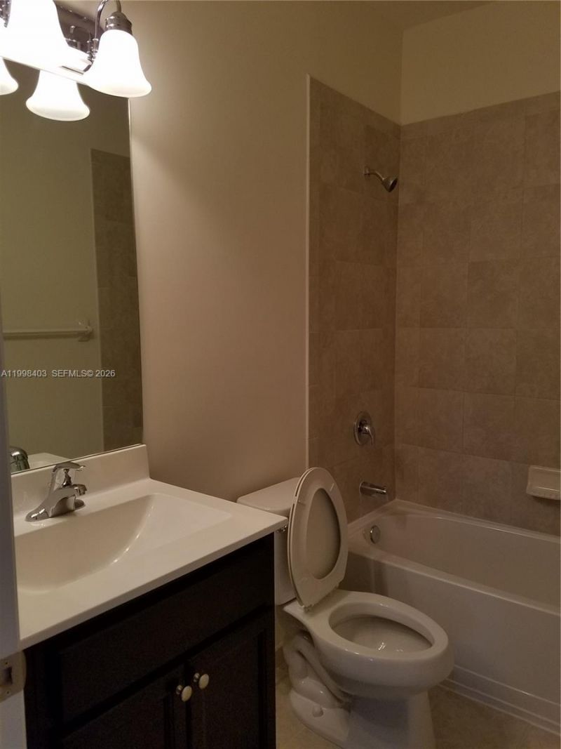 10620 NW 88th St, Unit 204, Doral, FL 33178 Photo