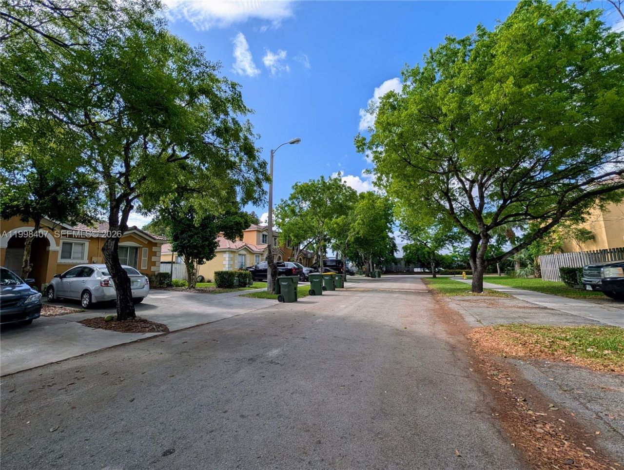 58 SW 14th Ter, Homestead, FL 33030 Photo