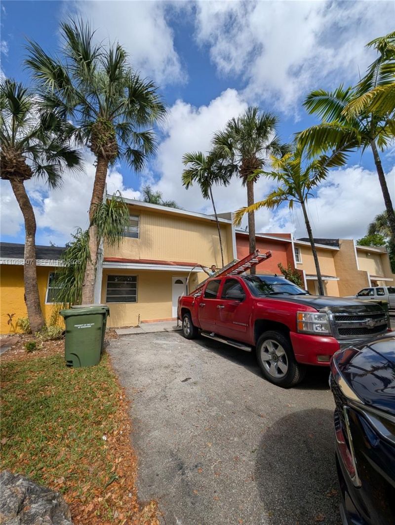 58 SW 14th Ter, Homestead, FL 33030 Photo