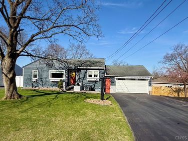 100 Plaxdale Road, Liverpool, NY 13088