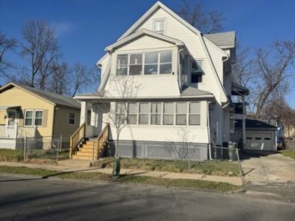 37-39 Dawes St, Springfield, MA 01109