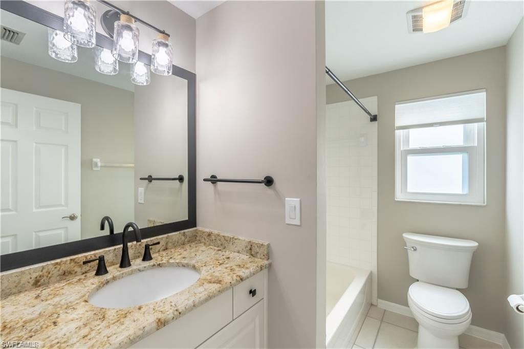 1704 Royal Cir, Unit 602, Naples, FL 34112 Photo