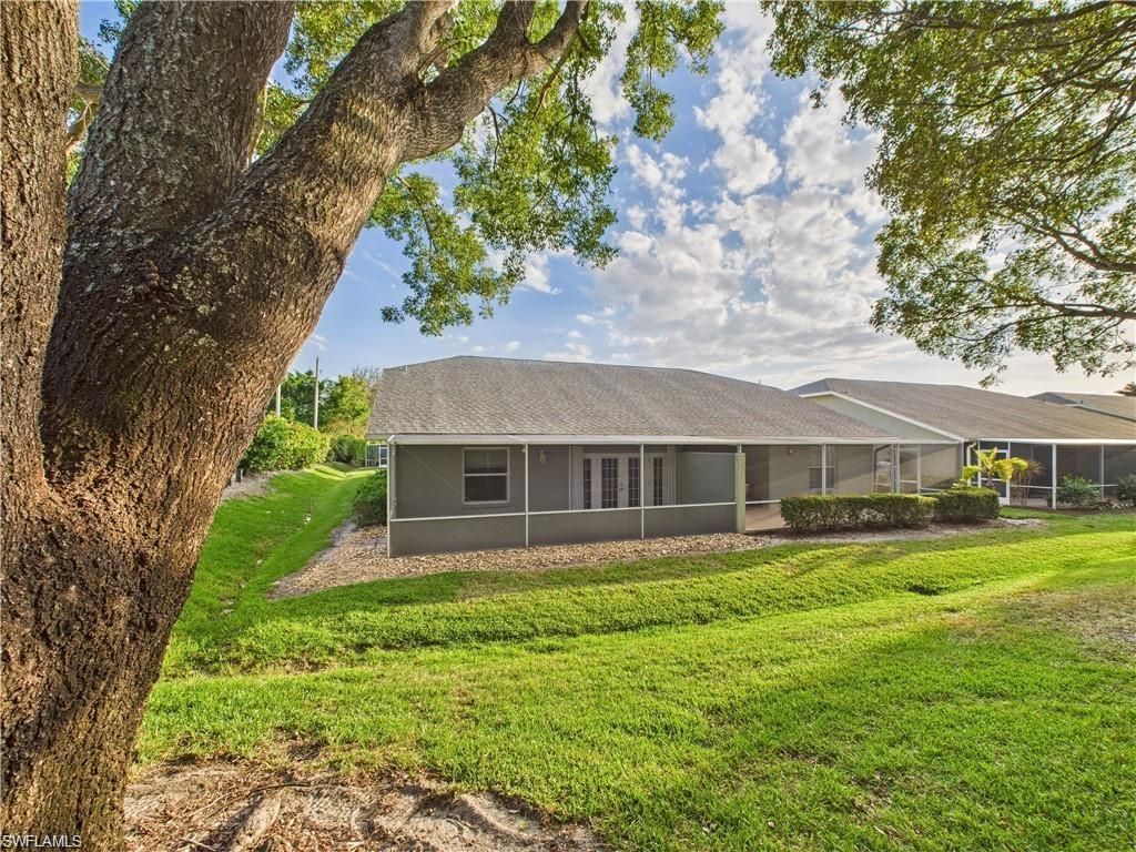 1704 Royal Cir, Unit 602, Naples, FL 34112 Photo
