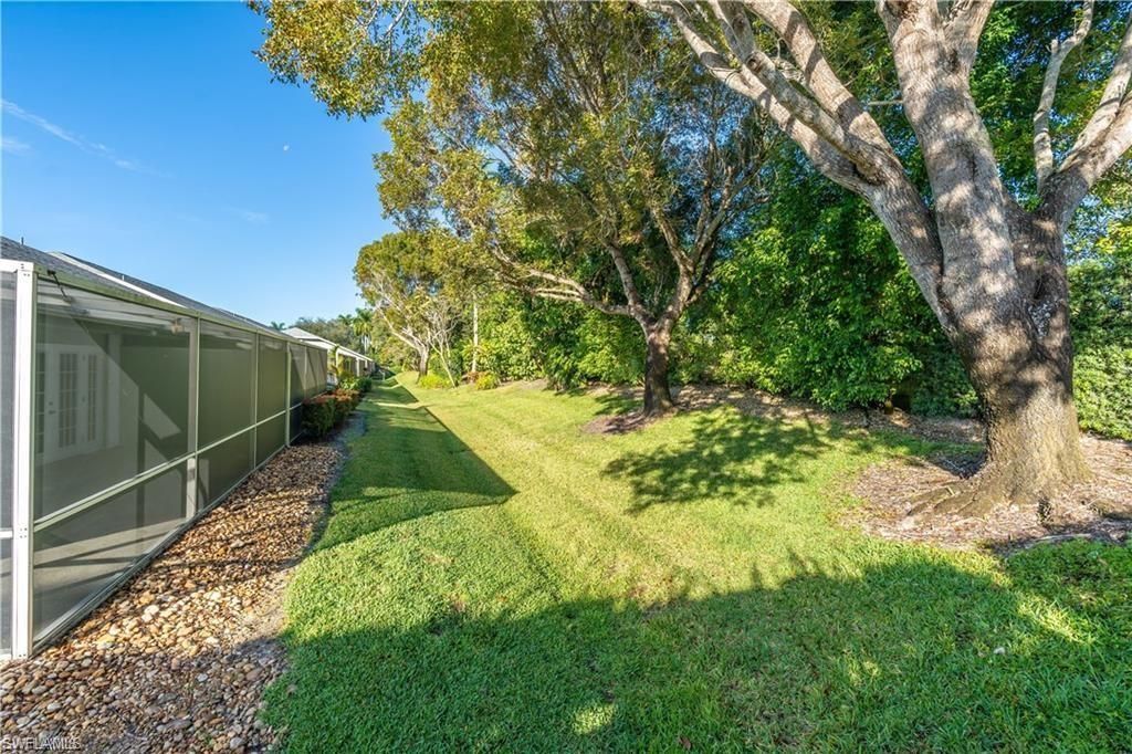 1704 Royal Cir, Unit 602, Naples, FL 34112 Photo