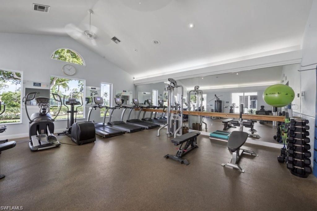 1704 Royal Cir, Unit 602, Naples, FL 34112 Photo