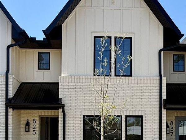 825 NW 14th Street, Bentonville, AR 72712