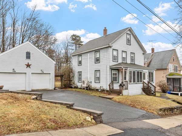 9 Fairfield St, Maynard, MA 01754