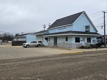 214 6th Avenue E, Alexandria, MN 56308