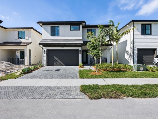1429 SW 23rd Court, Fort Lauderdale, FL 33315