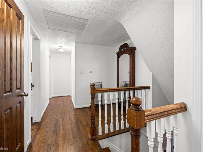 52 Carriage Stone Drive, Chagrin Falls, OH 44022 Photo 17