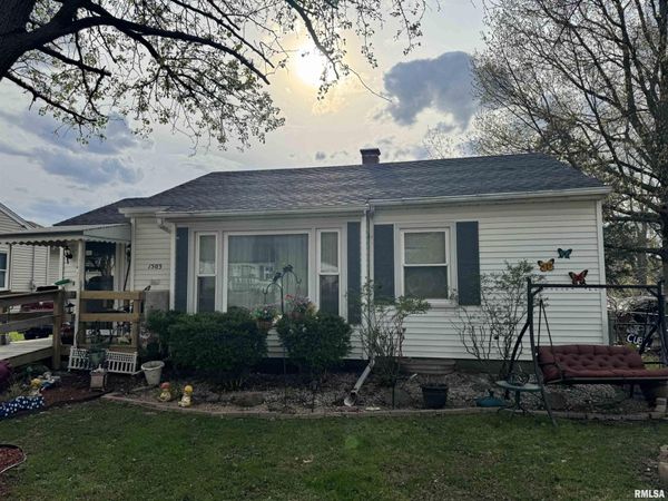 1503 SUMMER Street, Pekin, IL 61554