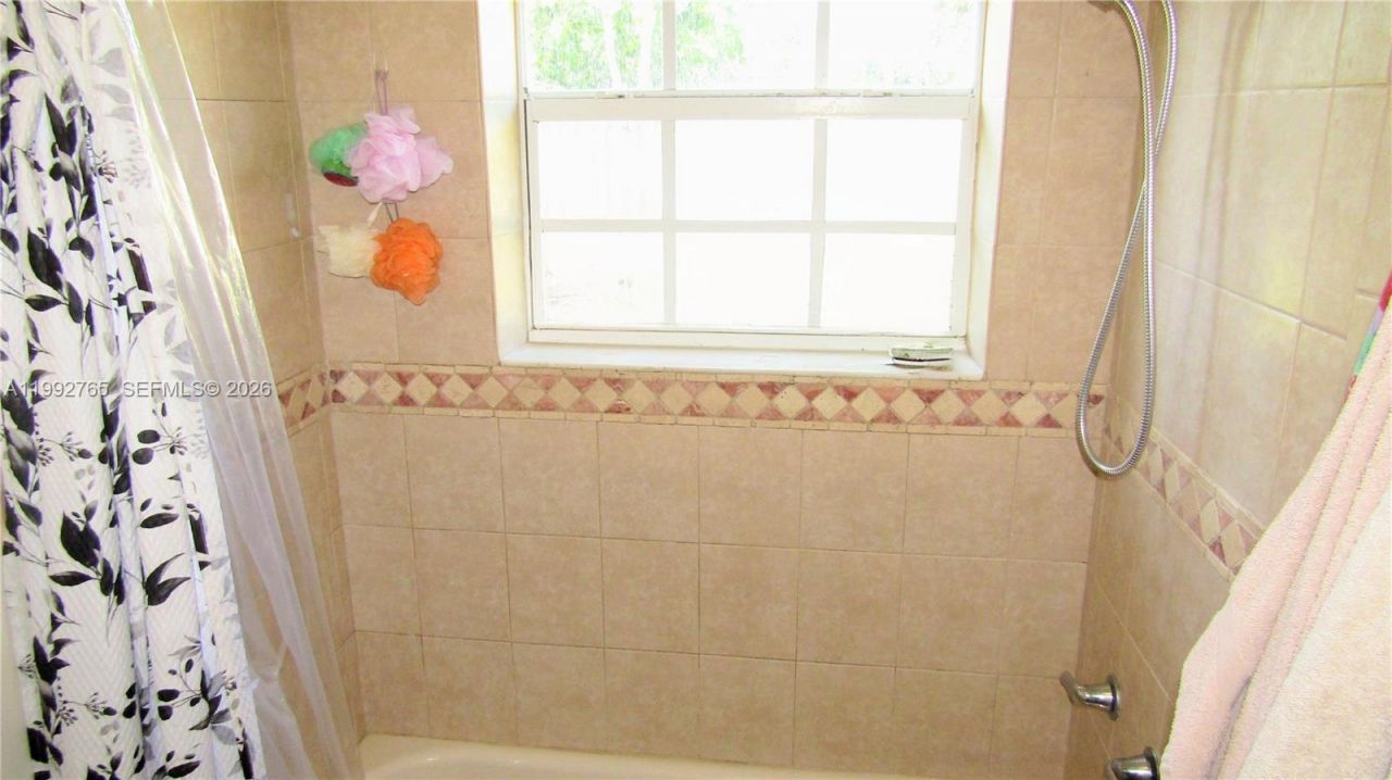 7131 Park St, Hollywood, FL 33024 Photo