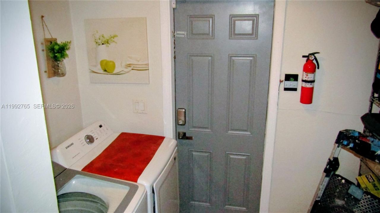 7131 Park St, Hollywood, FL 33024 Photo