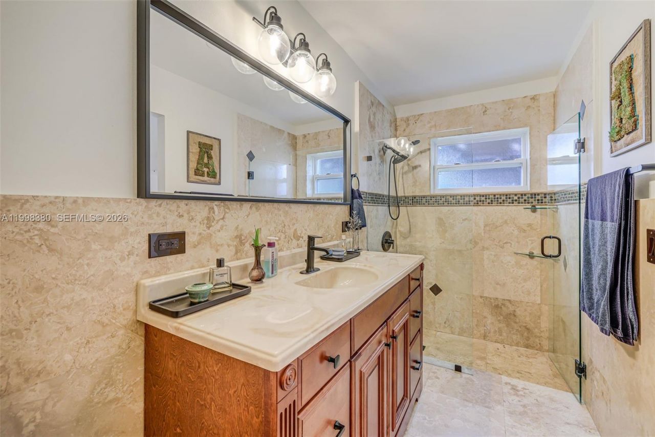 526 Danville Ter, Davie, FL 33325 Photo