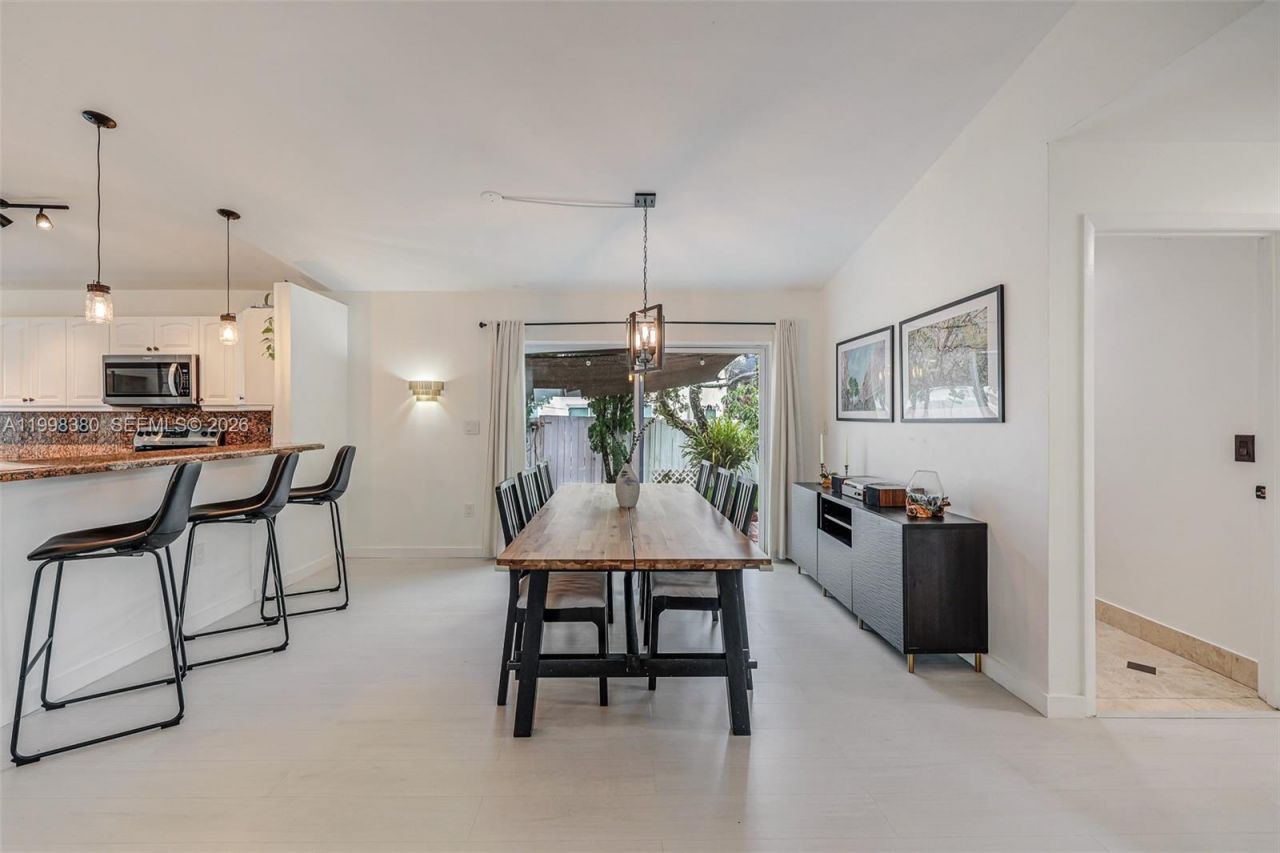 526 Danville Ter, Davie, FL 33325 Photo