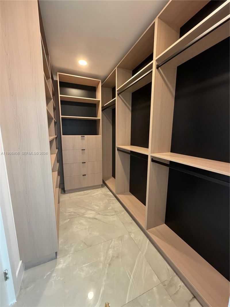 596 Ragan Dr, Miami Springs, FL 33166 Photo