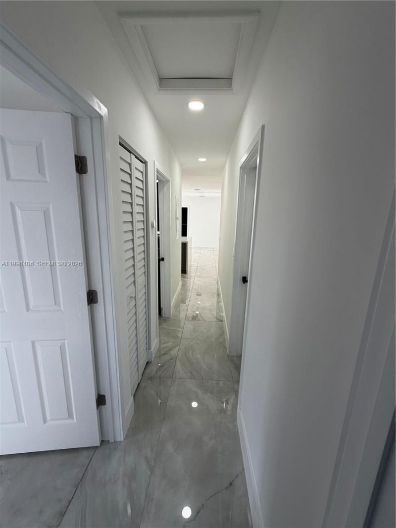 596 Ragan Dr, Miami Springs, FL 33166 Photo