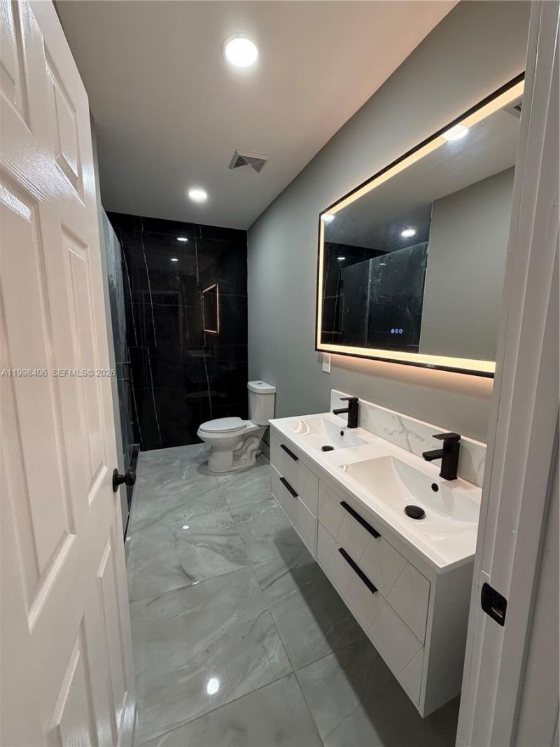 596 Ragan Dr, Miami Springs, FL 33166 Photo