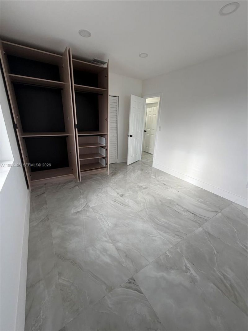 596 Ragan Dr, Miami Springs, FL 33166 Photo