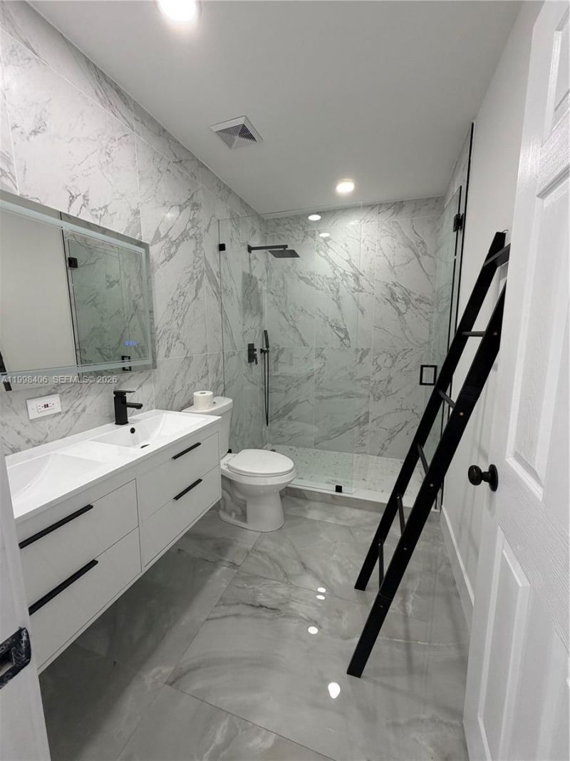 596 Ragan Dr, Miami Springs, FL 33166 Photo