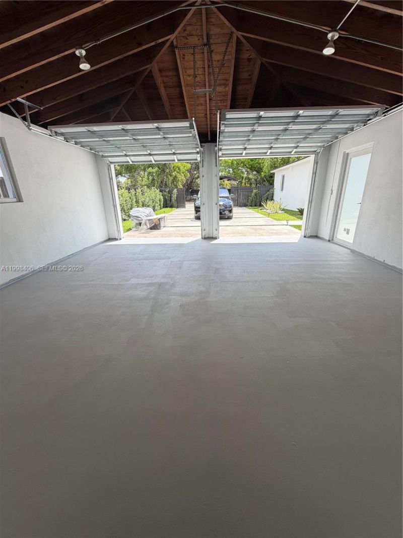 596 Ragan Dr, Miami Springs, FL 33166 Photo