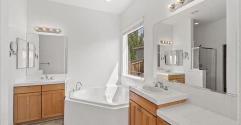 6101 Solstice Drive, Sparks, NV 89436 Photo