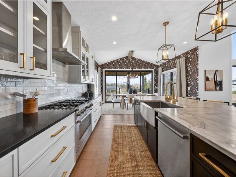 2071 Lanterman Circle, Hinckley, OH 44233 Photo 11