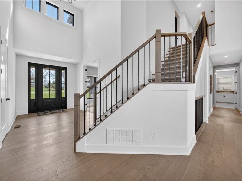 2071 Lanterman Circle, Hinckley, OH 44233 Photo 4