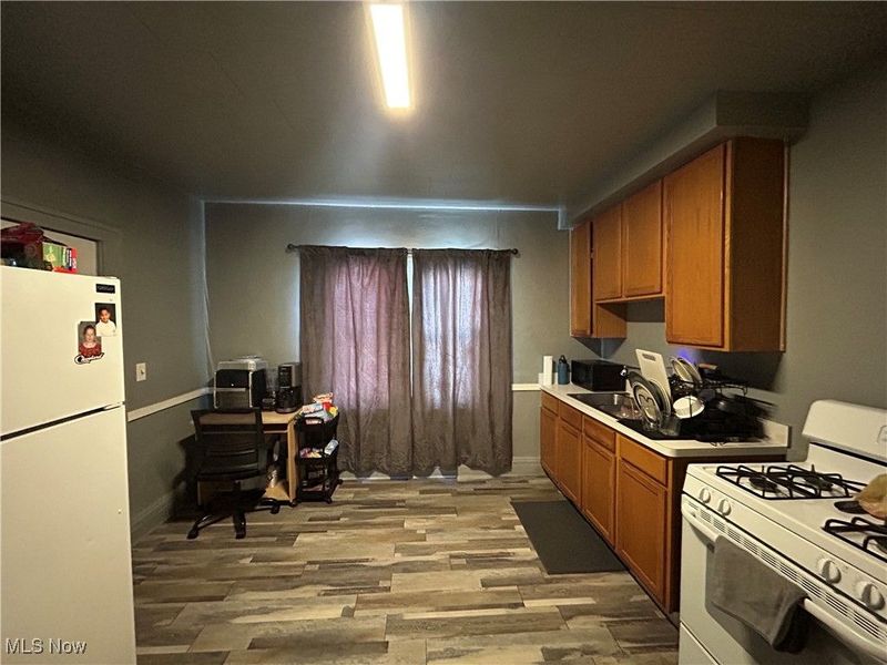 3826 E 78th Street, Cleveland, OH 44105 Photo 6