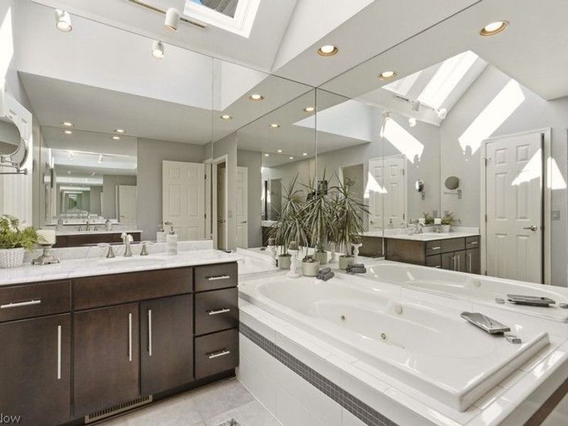 249 Tinkers Trail, Aurora, OH 44202 Photo 21